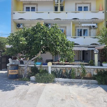 Apartmani Alen Dinjiska Exterior photo
