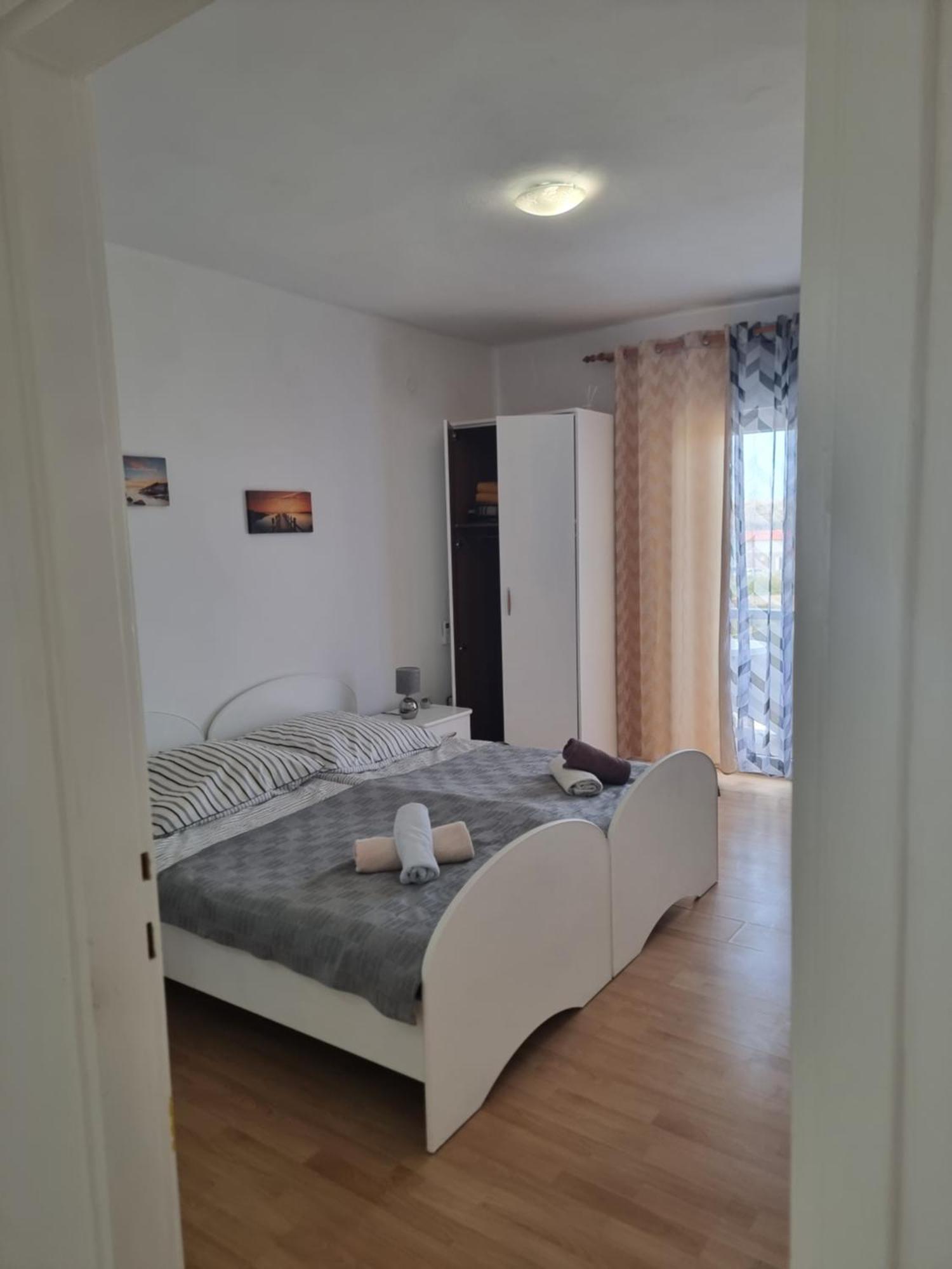 Apartmani Alen Dinjiska Room photo